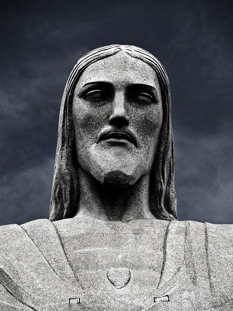 statue of Jesus Christ